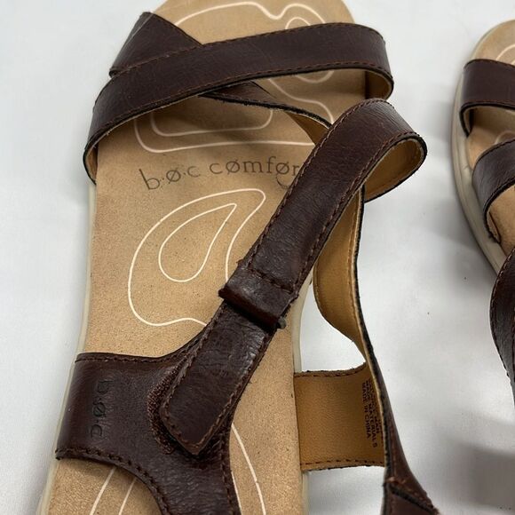 Women's Brown and Tan b.o.c. Comfort Sandals - Picture 5 of 8